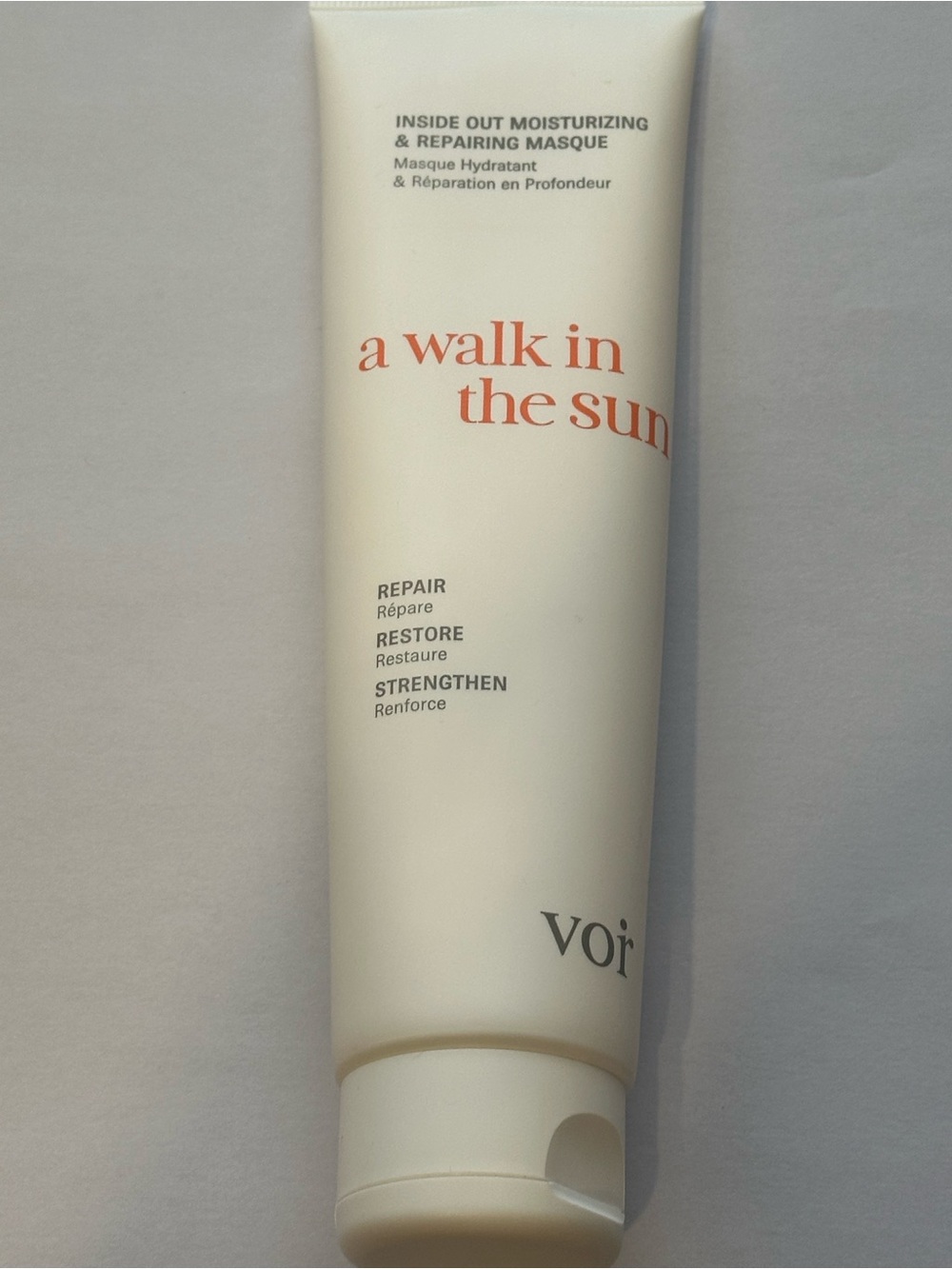 Voir 'A Walk in the Sun' Moisturizing Repair Hair Masque - White